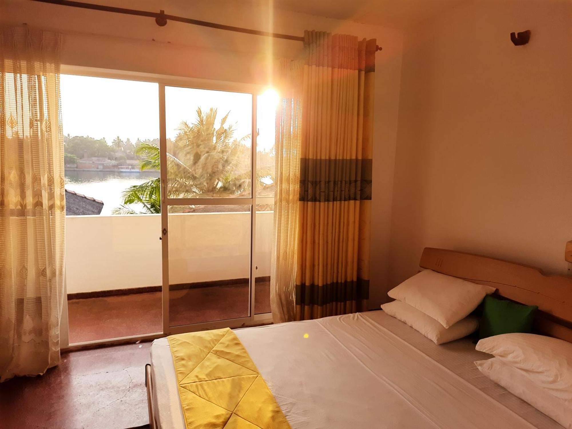 Sunset Araliya Hotel Bentota Aluthgama Ngoại thất bức ảnh